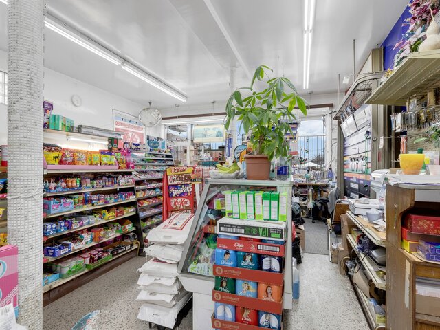 Commerce
